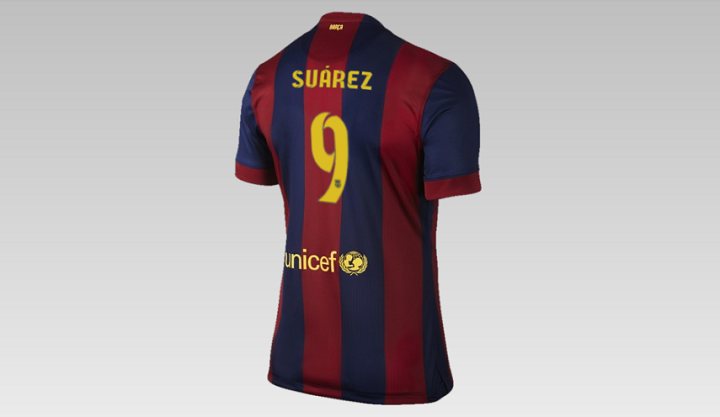 uvas Criticar maceta Camiseta del Barça con el nombre de Luis Suárez