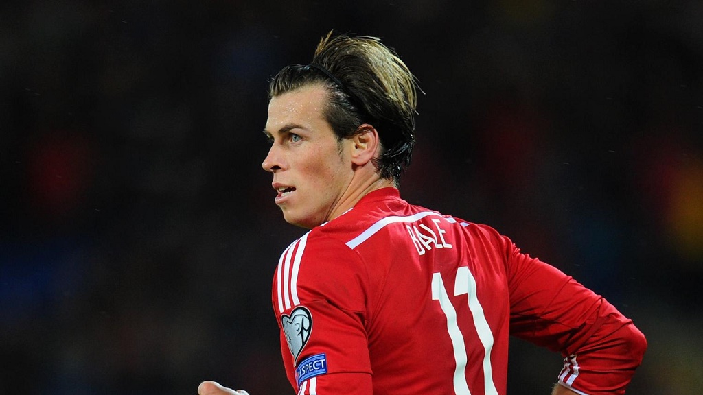 Gareth Bale camiseta roja